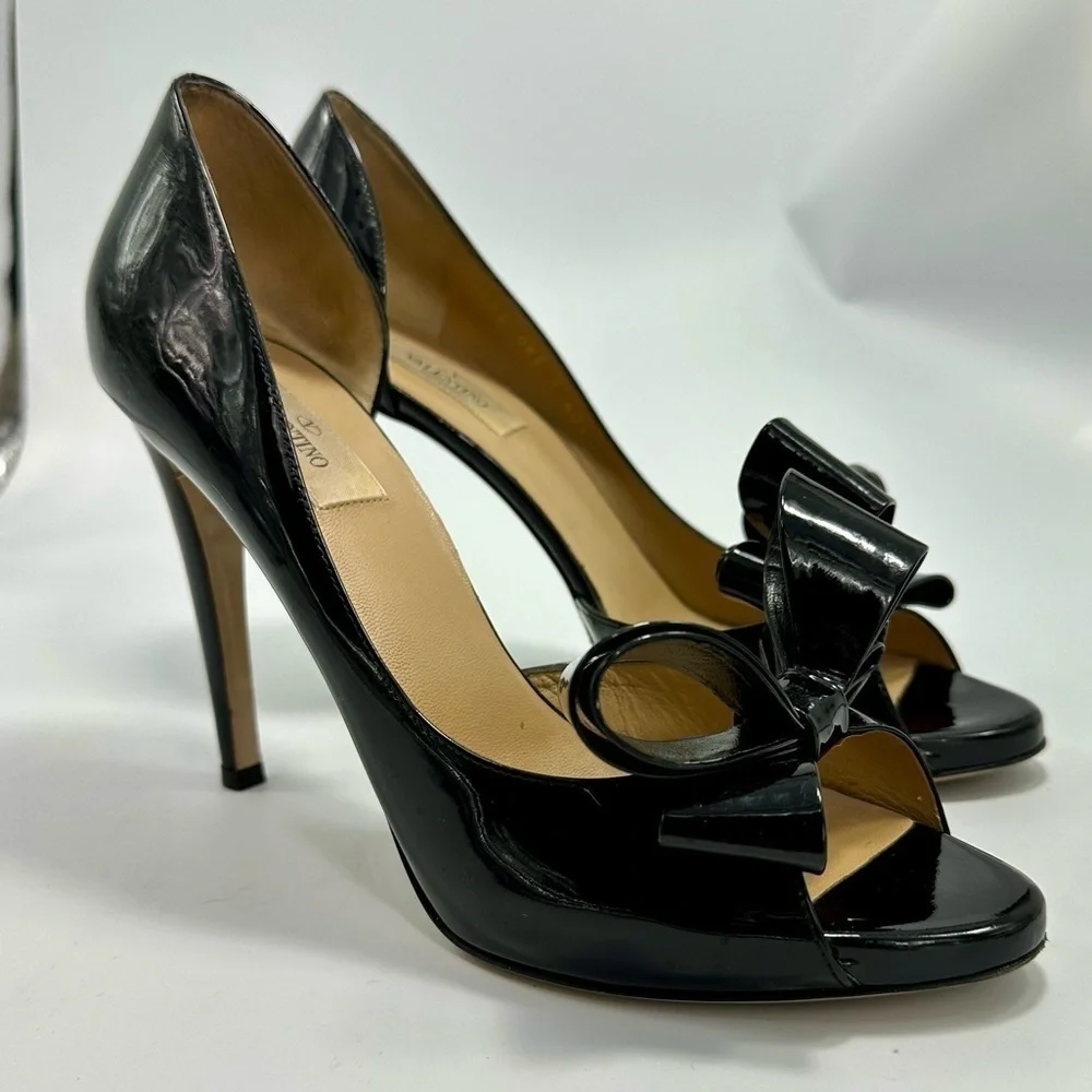 Valentino black patent leather d'orsay bow peep toe heels size 10.5